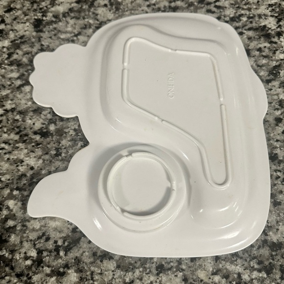 Vintage 1988 Oneida Ltd Wally Whale Melamine Child's Divided Plate Pre-Owned - Picture 2 of 6